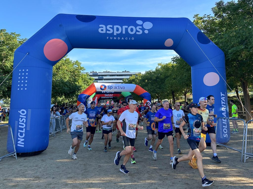 Més de 1.000 persones participen en la X Cursa “Nosaltres també podem” de la Fundació Aspros